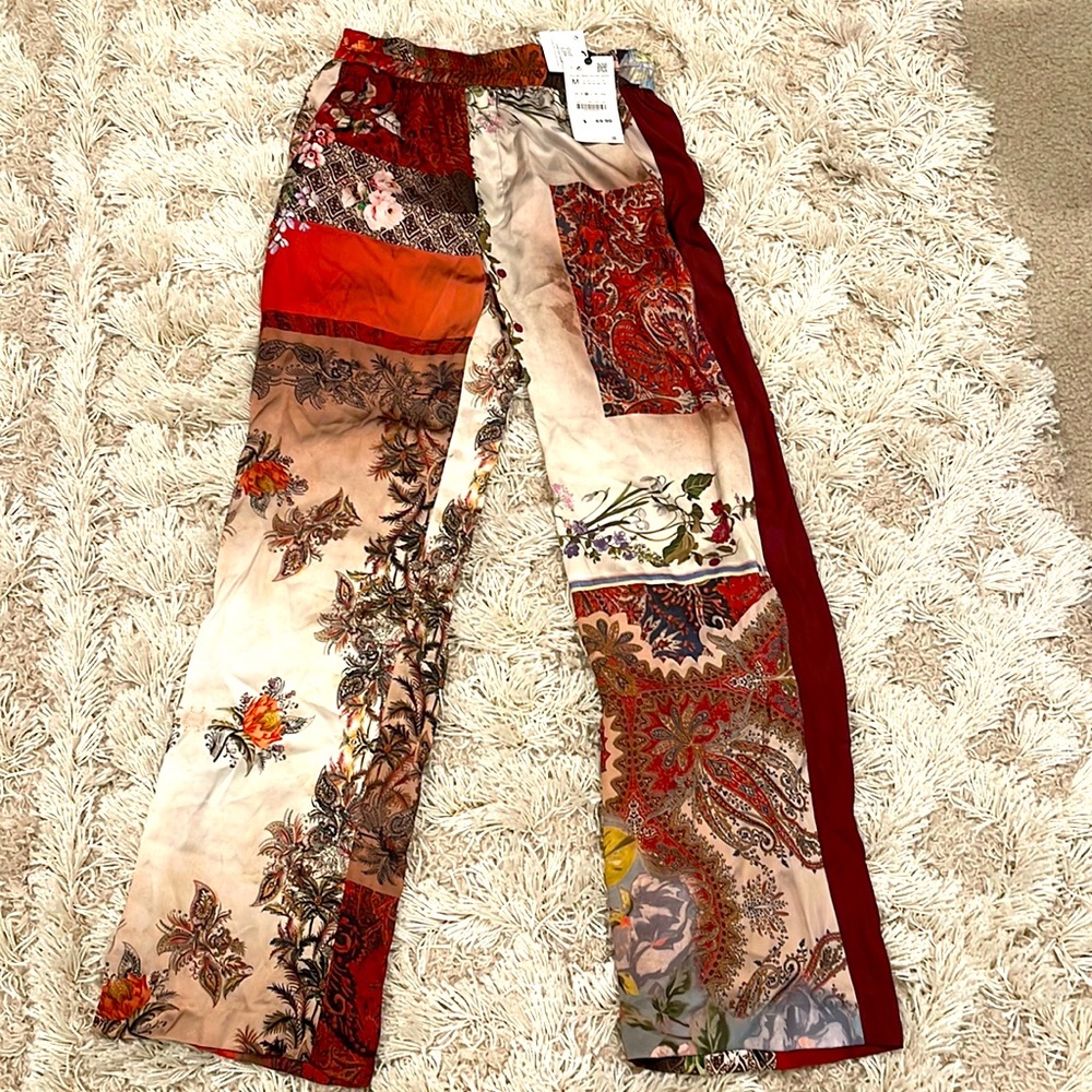 NWT Zara Satin Multi Print Multicolor Pattern Wide Leg Pant Trousers SIZE MEDIUM
